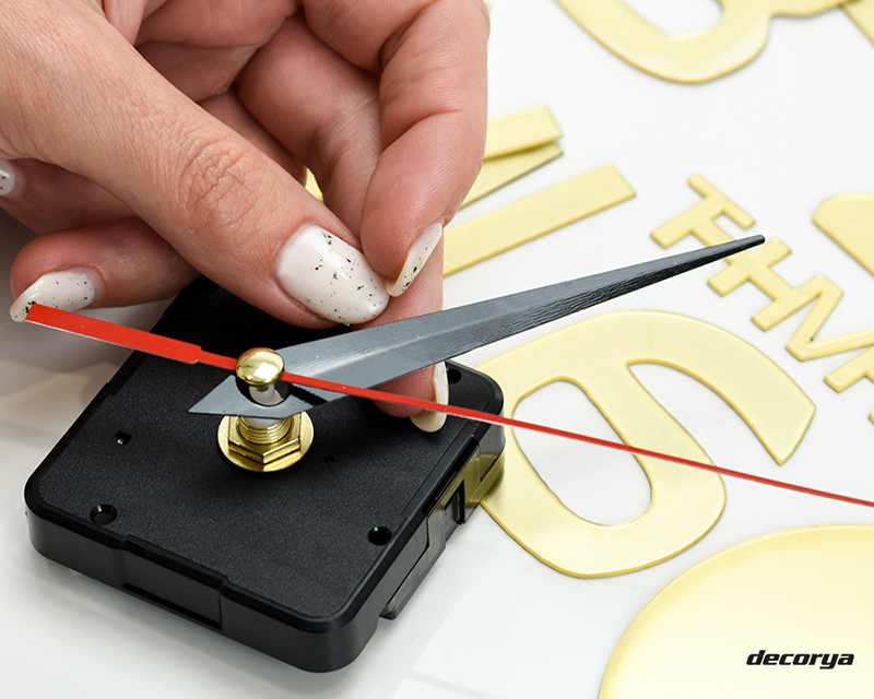 Zegar ścienny naklejany ZW01 Decorya ZGDECWALL01_GD