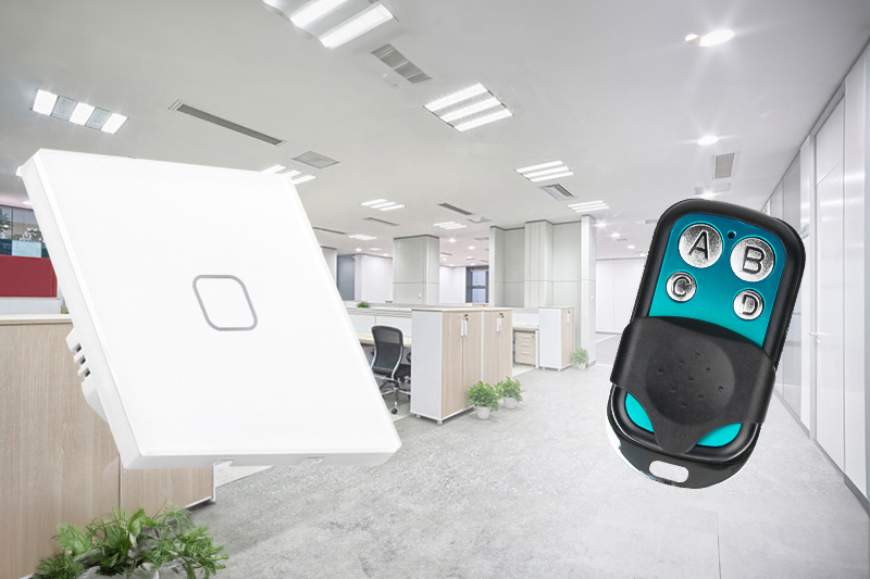 Włącznik światła dotykowy pojedynczy z pilotem – biały