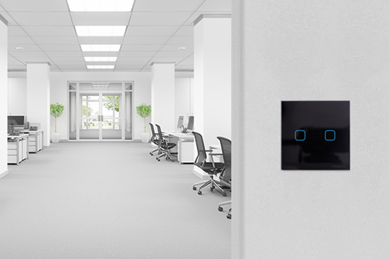 Włącznik światła dotykowy podwójny - czarny