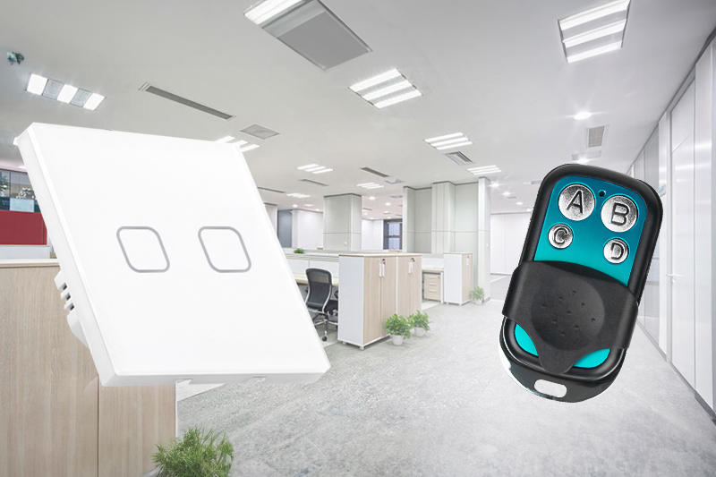 Włącznik światła dotykowy podwójny - biały