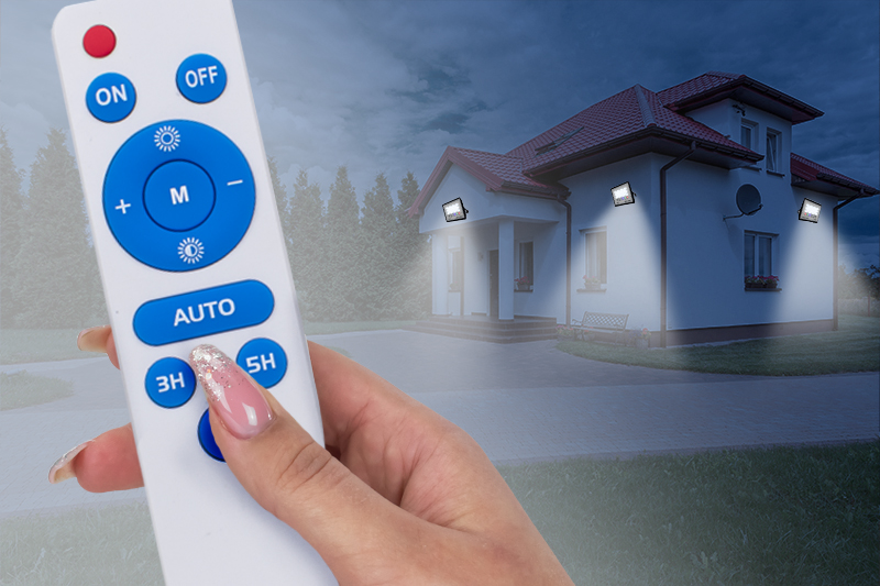 Naświetlacz solarny LED wodoodporny 100W IP67 z pilotem