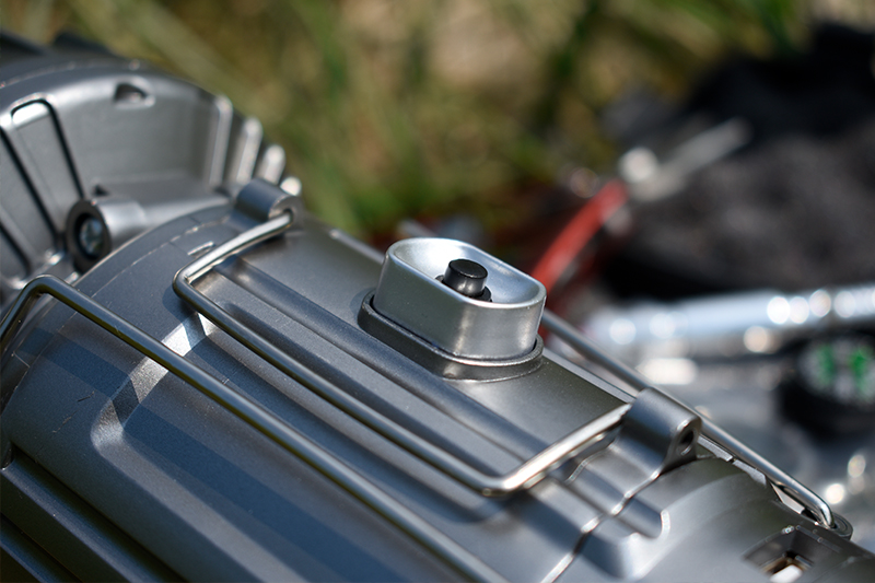 Lampka turystyczna solarna LED C05 3W 6000K na baterie