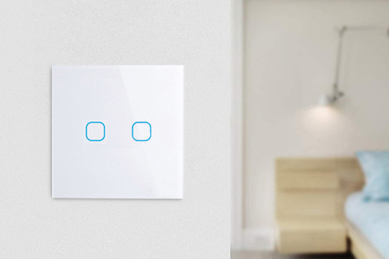 Włącznik światła dotykowy podwójny WiFi Tuya – biały