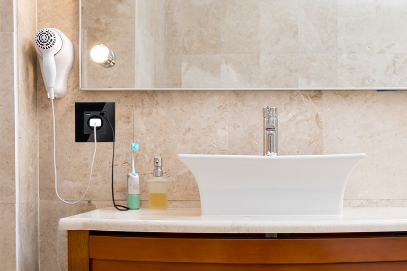 Gniazdo elektryczne szklane natynkowe 230V z 2xUSB - czarne