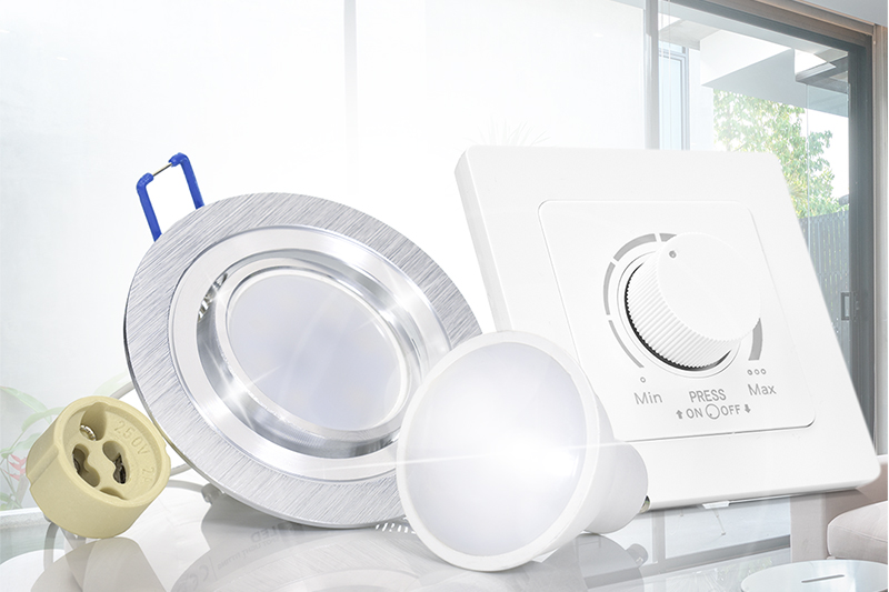 Ściemniacz obrotowy z włącznikiem LED pojedynczy ASD01 230V 300W – biały