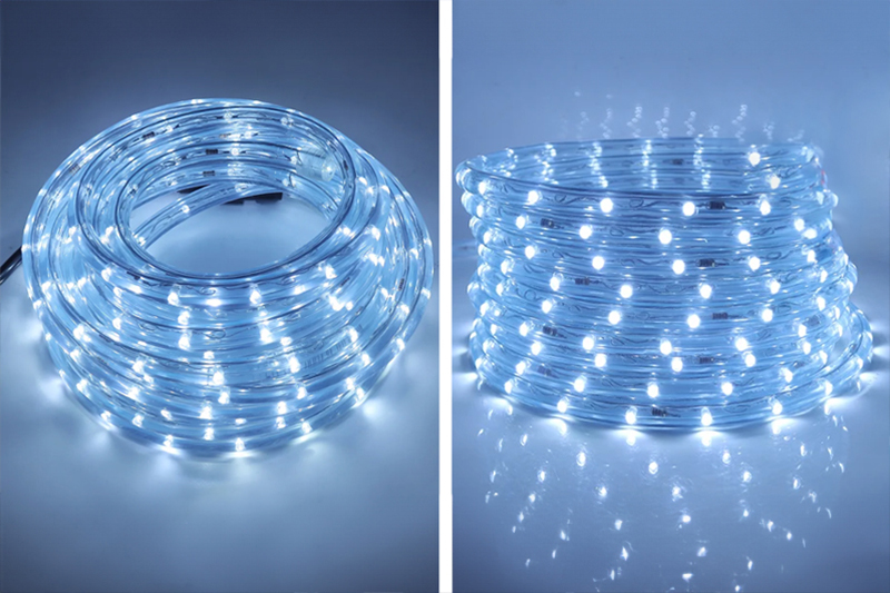 Wąż LED świetlny zewnętrzny barwa biała zimna IP67 z pilotem i z wtyczką 230V