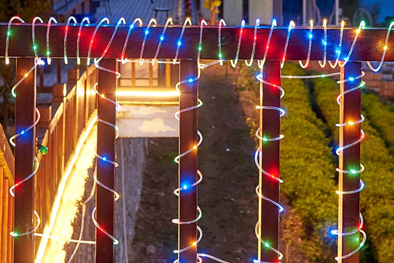 Wąż LED świetlny zewnętrzny wielokolorowy RGB IP67 z pilotem i z wtyczką 230V